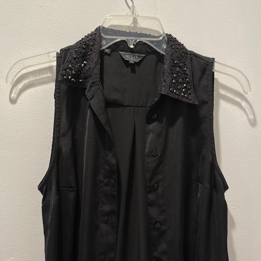 Guess Button Up